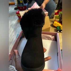 Juicy couture boots size 9 and 7